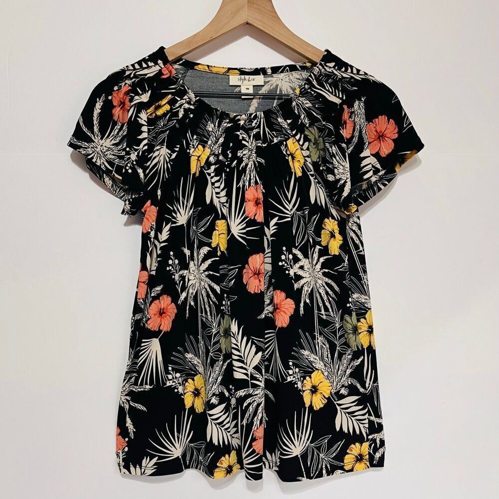 Style & Co Short Sleeve Black Floral Top Size PM - Picture 1 of 4